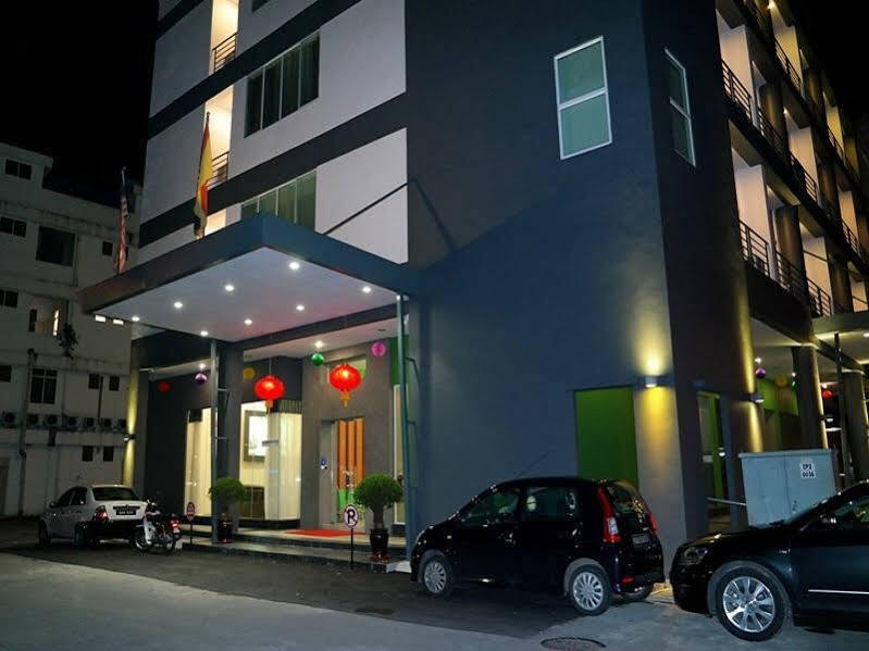 Nova Kuching Hotel Εξωτερικό φωτογραφία