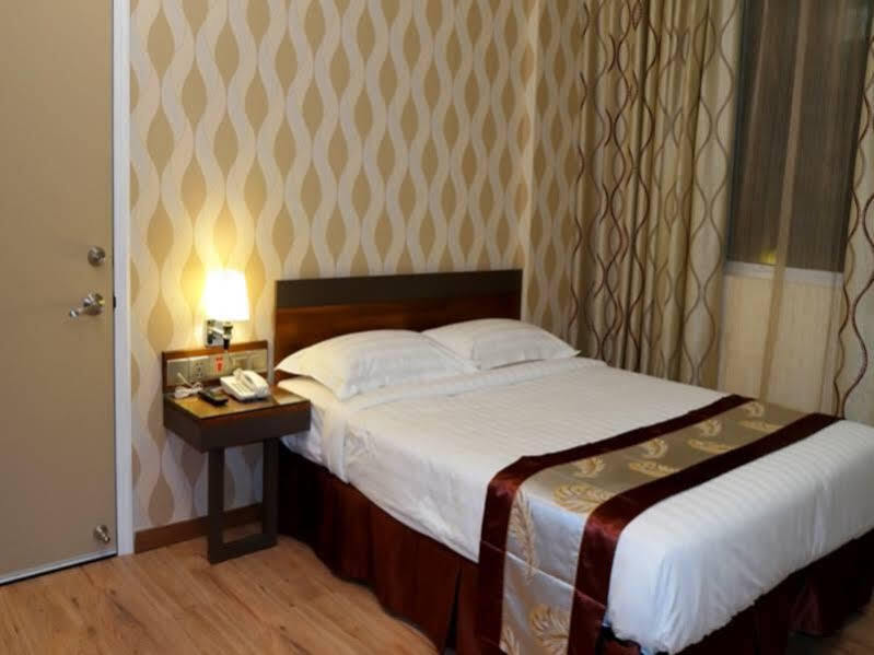 Nova Kuching Hotel Εξωτερικό φωτογραφία